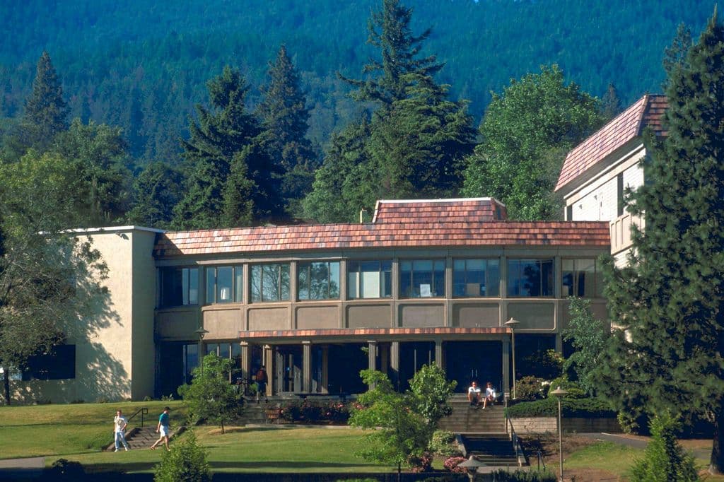 Southern Oregon University, Science Building