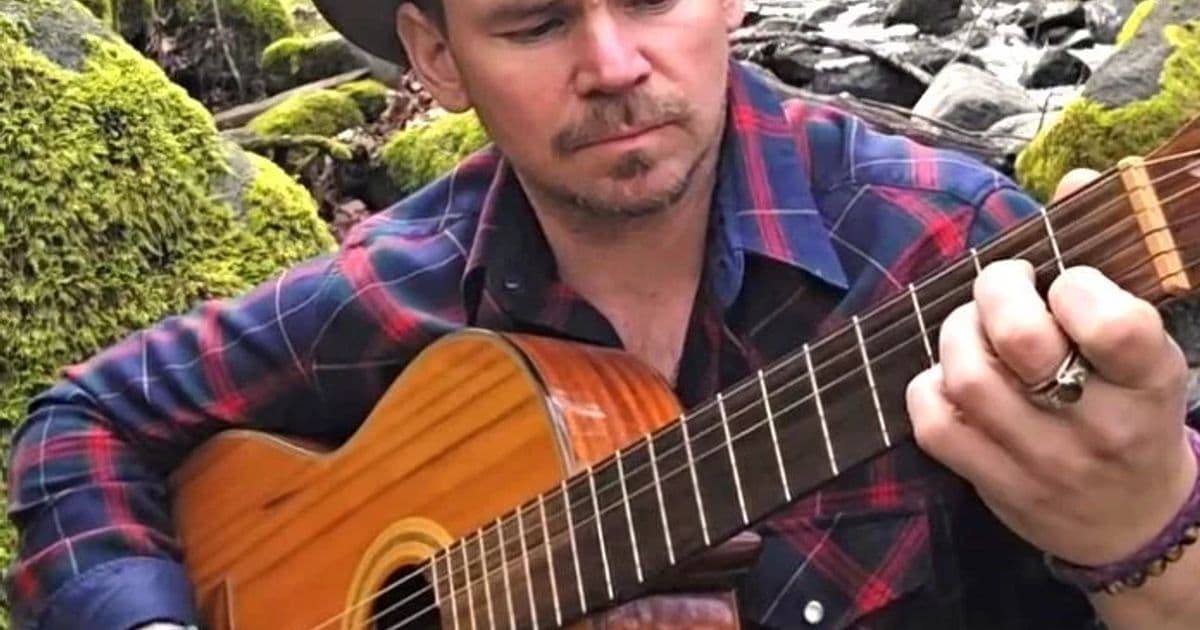 Friday Night Live Music feat. John Jons